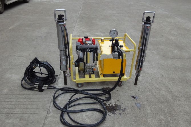 鉛鋅礦無聲免爆破掘進設(shè)備-液壓分裂機