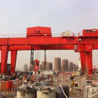 遼寧本溪現(xiàn)場安裝門式起重機