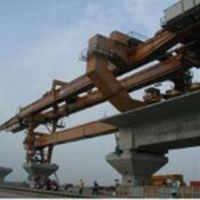 輔助導梁式架橋機，大型桁架式架橋機，書強起重大量供應