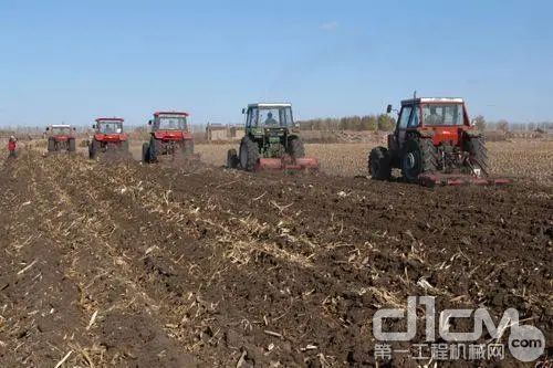 應(yīng)注重技術(shù)創(chuàng)新、產(chǎn)品升級(jí)和用戶需求滿足