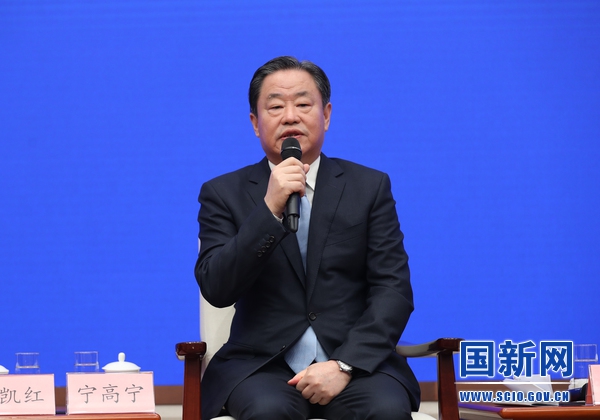  中國(guó)中化集團(tuán)有限公司董事長(zhǎng)兼中國(guó)化工集團(tuán)有限公司董事長(zhǎng)寧高寧。來(lái)源：國(guó)新辦