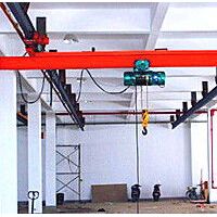 河南礦山起重機廠家直銷，MH門式抓斗起重機低價。