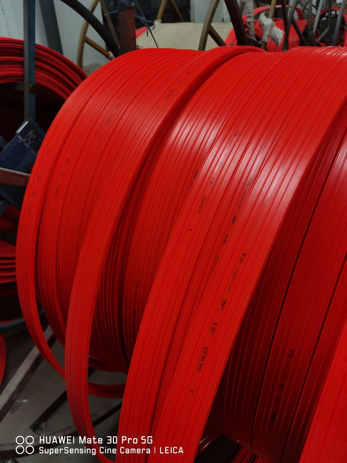 長(zhǎng)垣宏鑫滑線(xiàn)廠(chǎng)批發(fā)價(jià)行車(chē)專(zhuān)用滑觸線(xiàn)