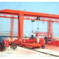 上海行車，龍門吊