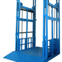 升降貨梯安裝示意圖。加護欄加攔網(wǎng)