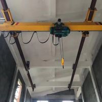 四川成都起重機(jī)懸臂吊 成都行車廠家、四川新盛華起重機(jī)有限公司