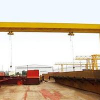 福州輪胎式起重機