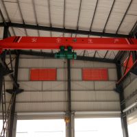 泰州起重機，電動單梁懸臂起重機