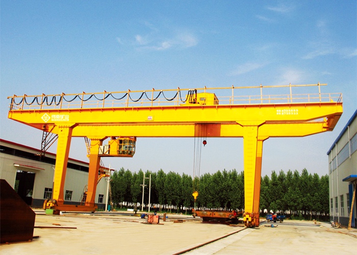 曲靖MG型雙主梁吊鉤門式起重機(jī)廠家直銷