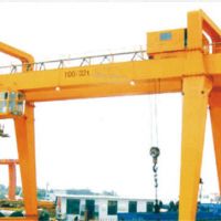 昆明起重機｜昆明行車｜昆明MG型雙梁門式起重機年檢刷漆